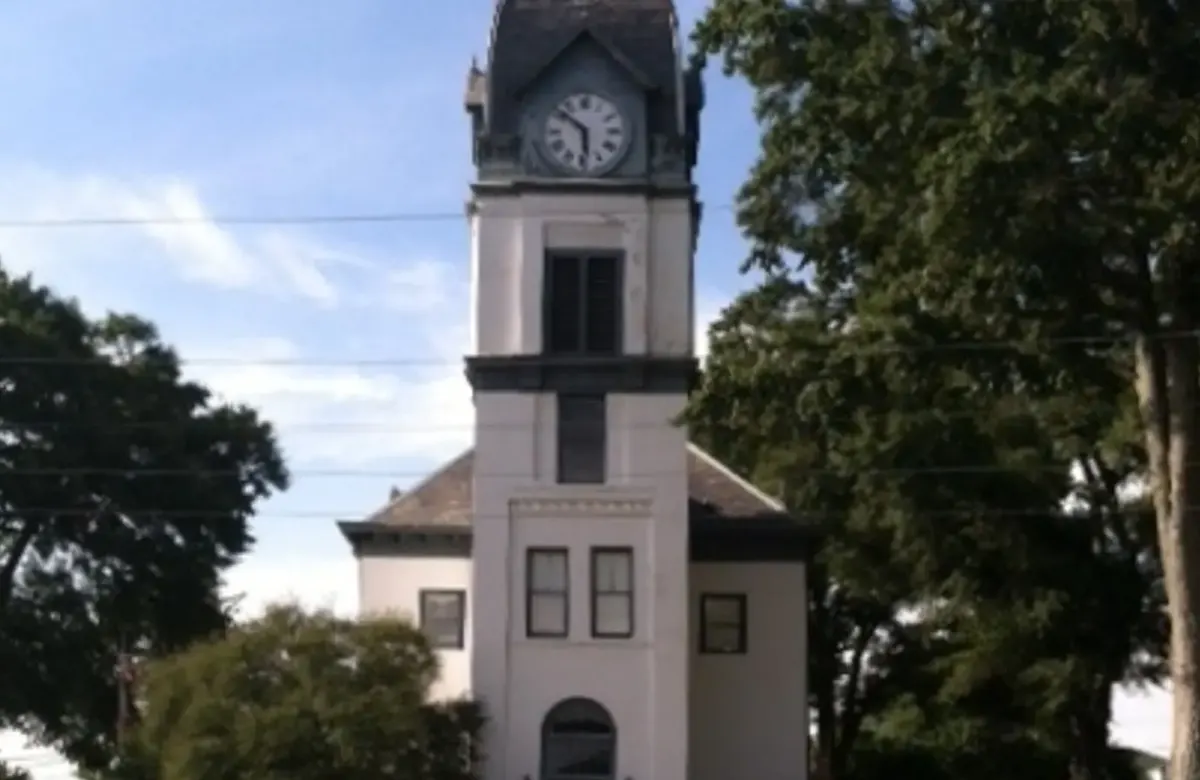 Fayette County Courthouse